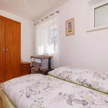 Apartment In 45905